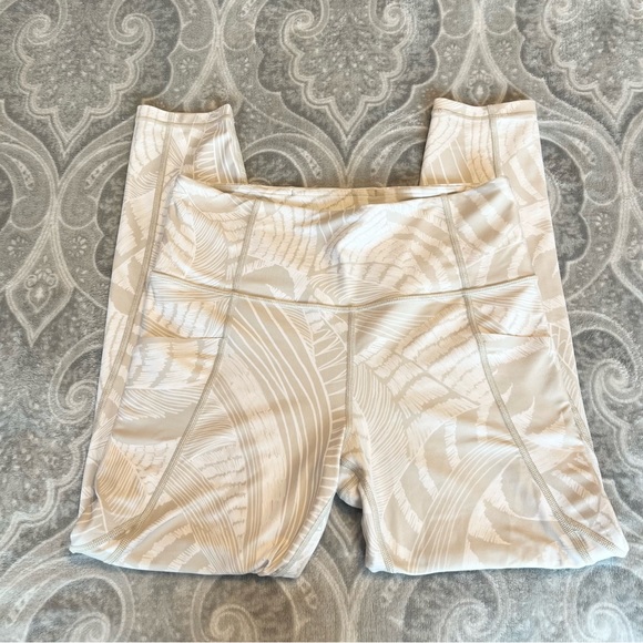 Athleta Salutation Zuma Stash Pocket 7/8 Tight - Picture 3 of 5